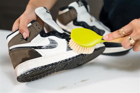 How to Clean Your Shoes in 6 Easy Steps 